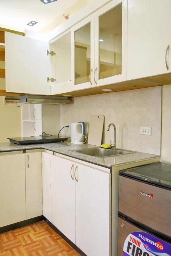 Topaz 1 Bedroom Suite Orochi Staycation Ph At Centrio Towers Cagayan de Oro Esterno foto