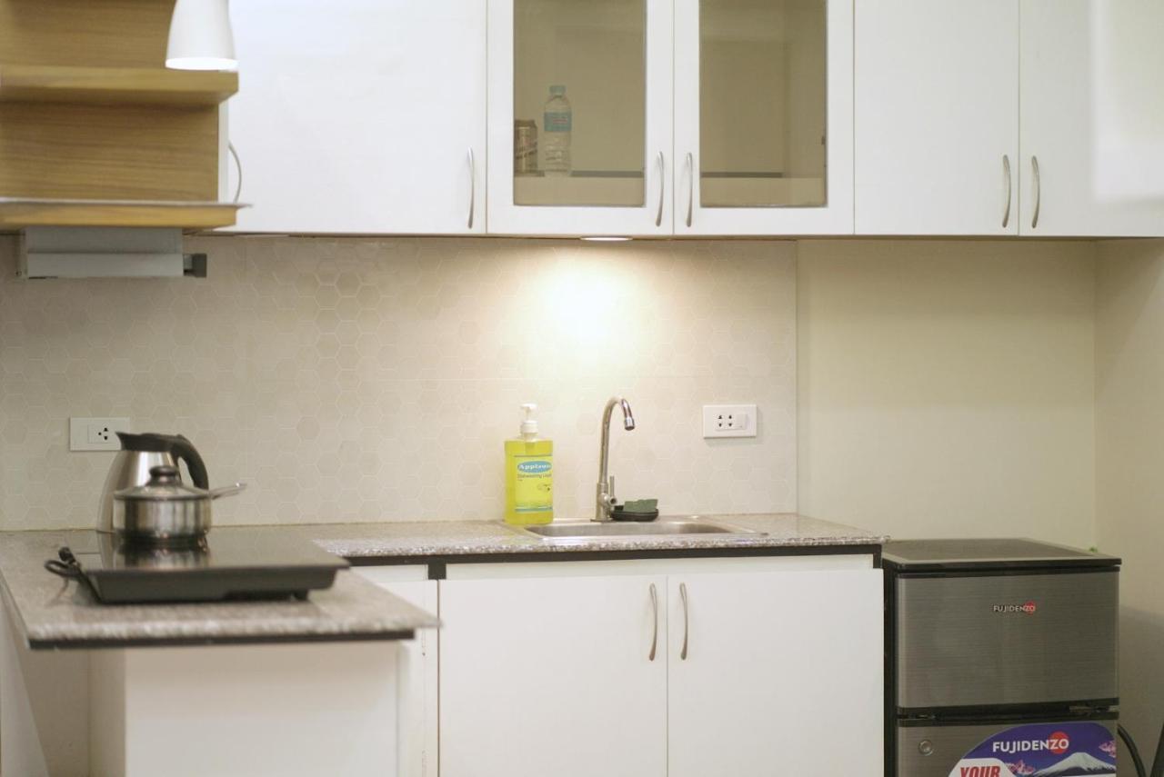 Topaz 1 Bedroom Suite Orochi Staycation Ph At Centrio Towers Cagayan de Oro Esterno foto