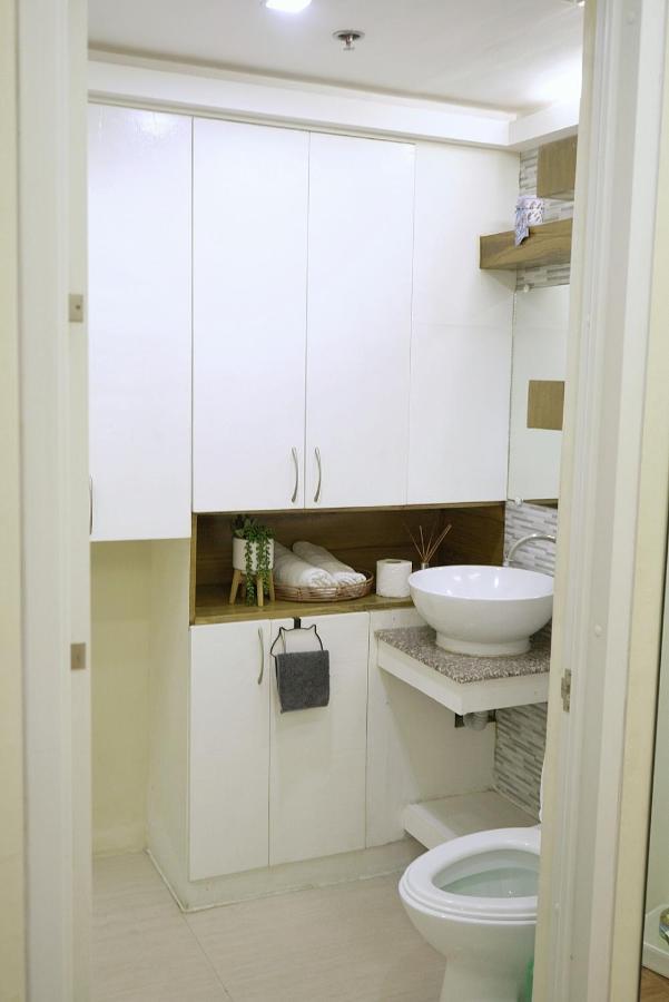 Topaz 1 Bedroom Suite Orochi Staycation Ph At Centrio Towers Cagayan de Oro Esterno foto