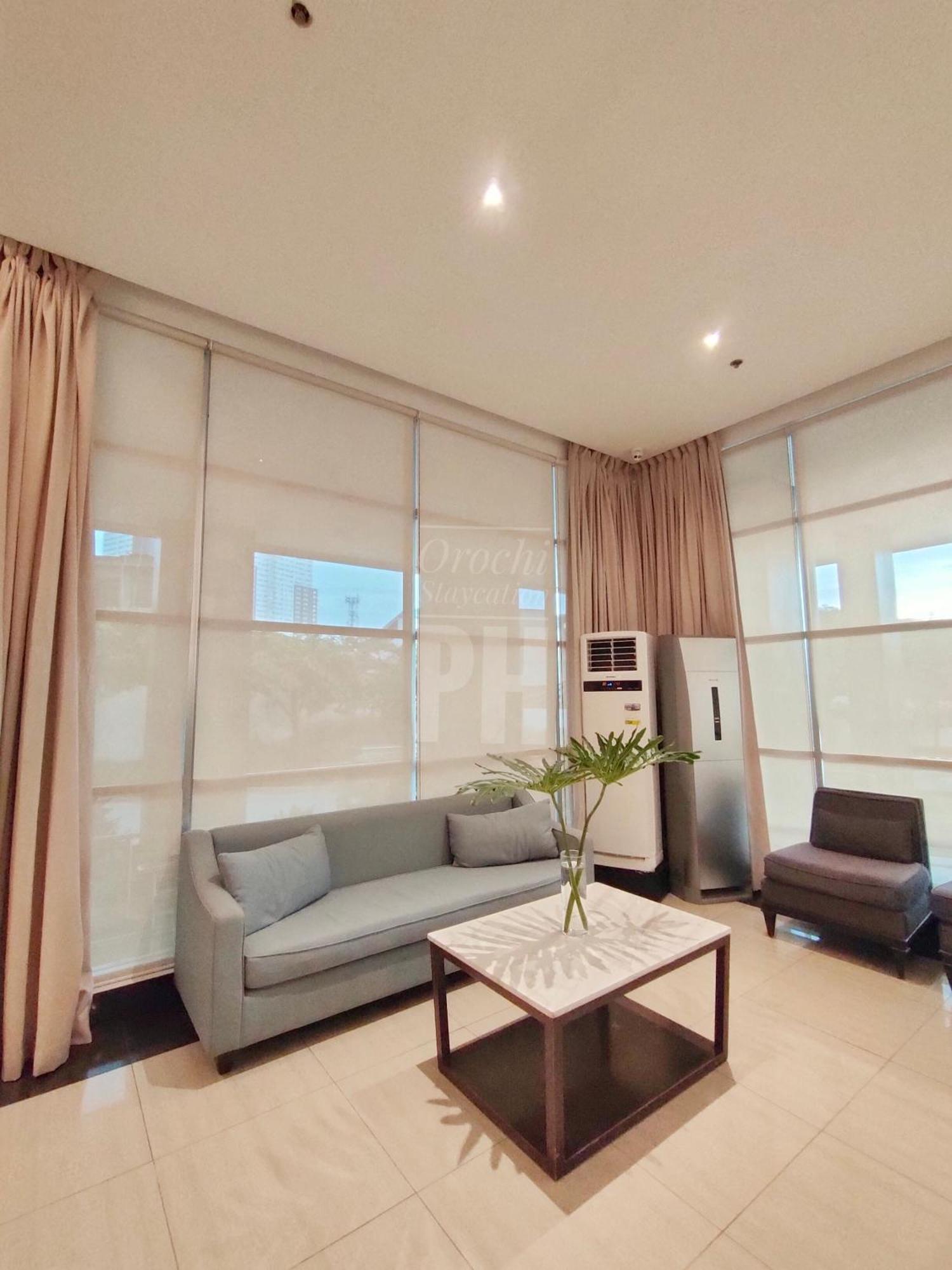 Topaz 1 Bedroom Suite Orochi Staycation Ph At Centrio Towers Cagayan de Oro Esterno foto